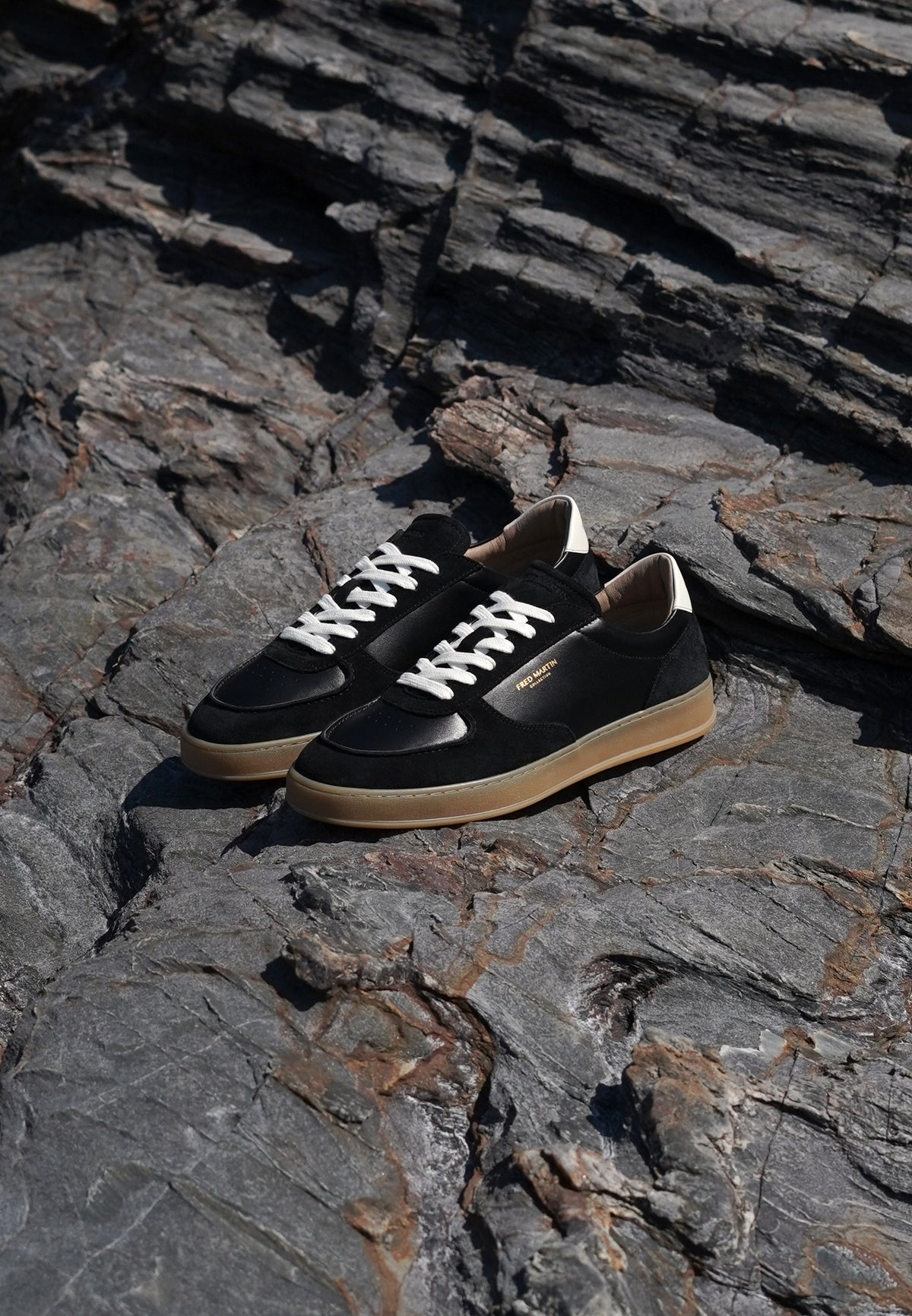 Sneakers - Retro Couture 02 Black Leather