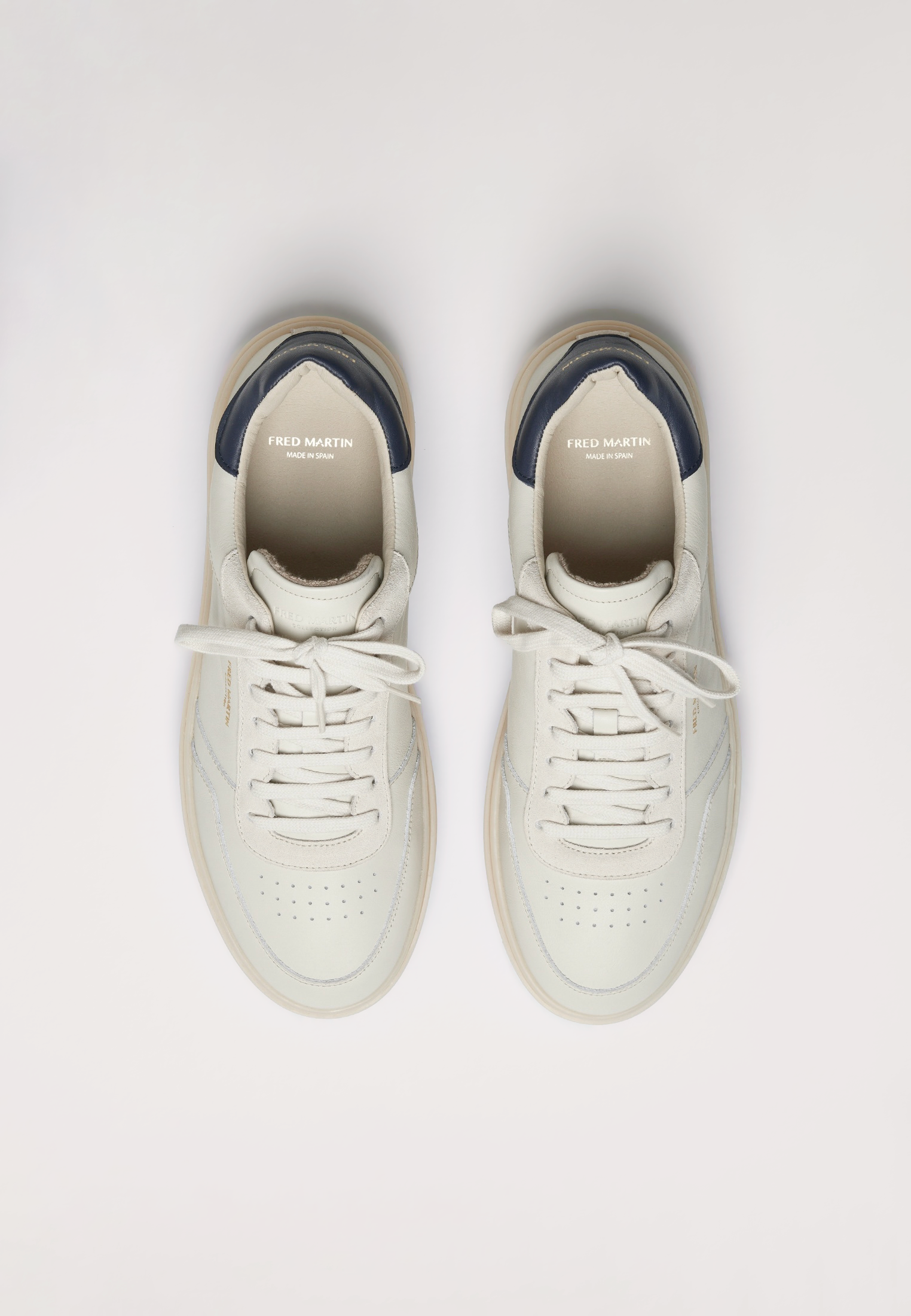 Sneakers - Retro Couture 01 Midnight Leather