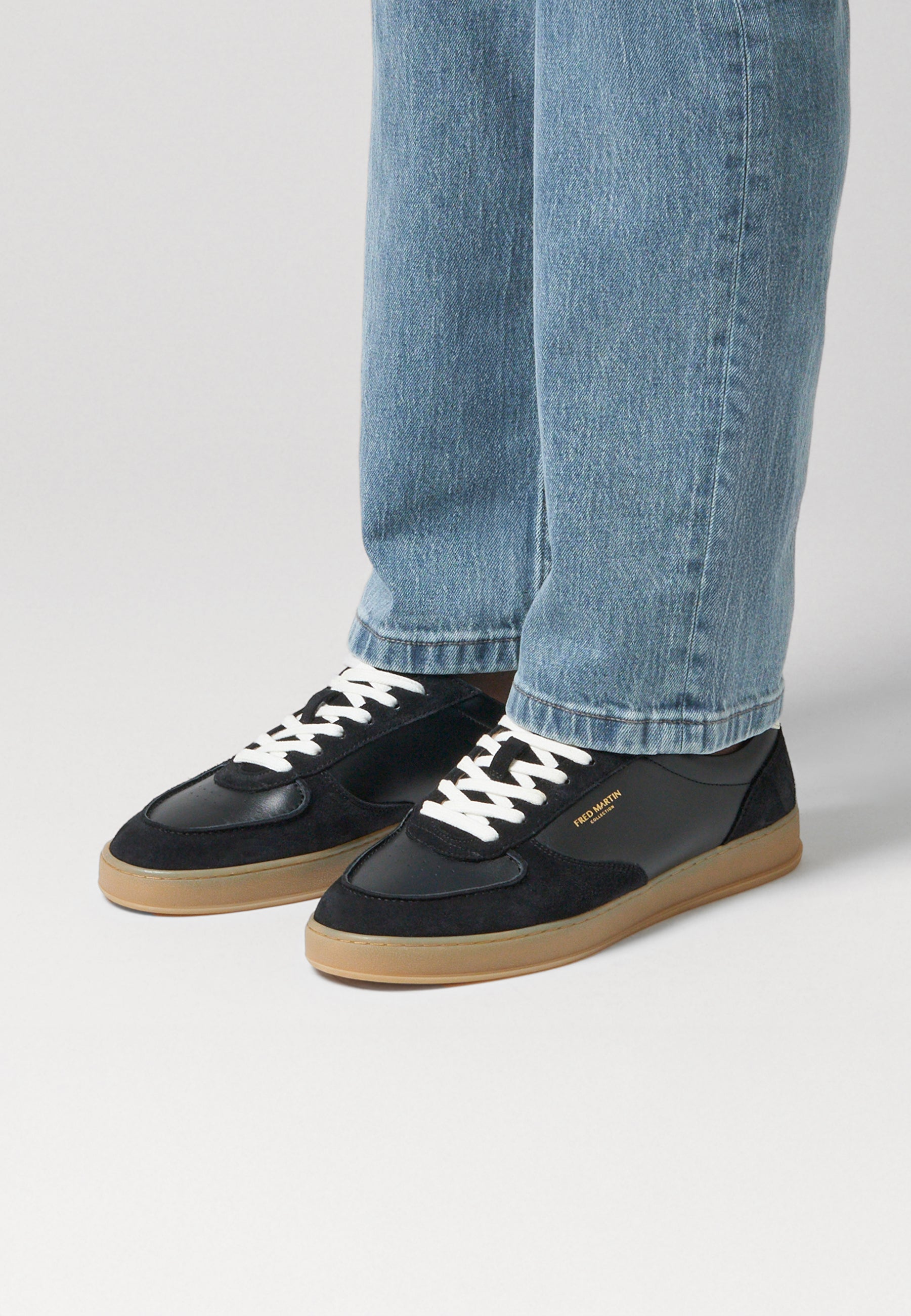 Sneakers - Retro Couture 02 Black Leather