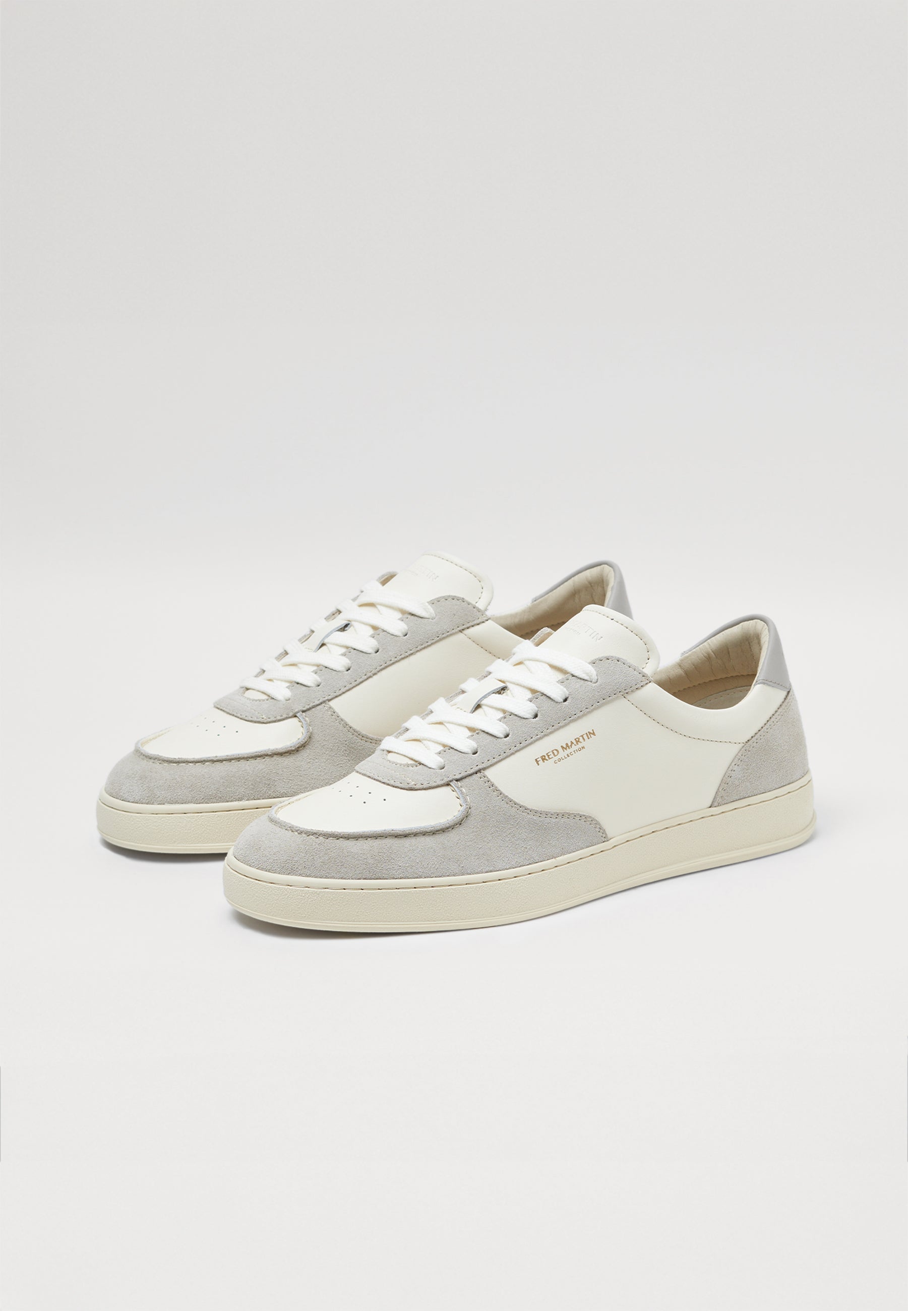Sneakers - Retro Couture 02 Vapore Leather