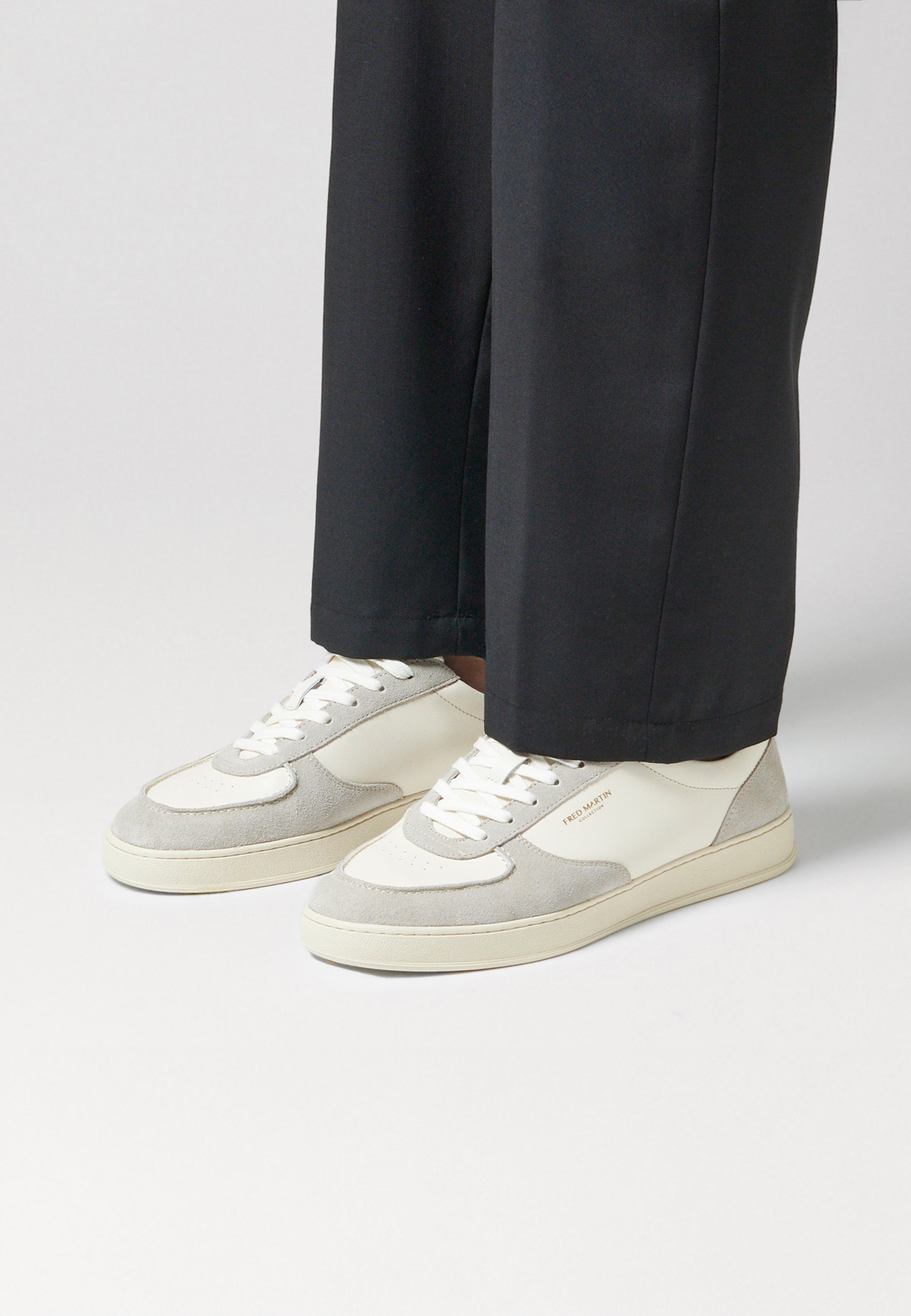 Sneakers - Retro Couture 02 Vapore Leather
