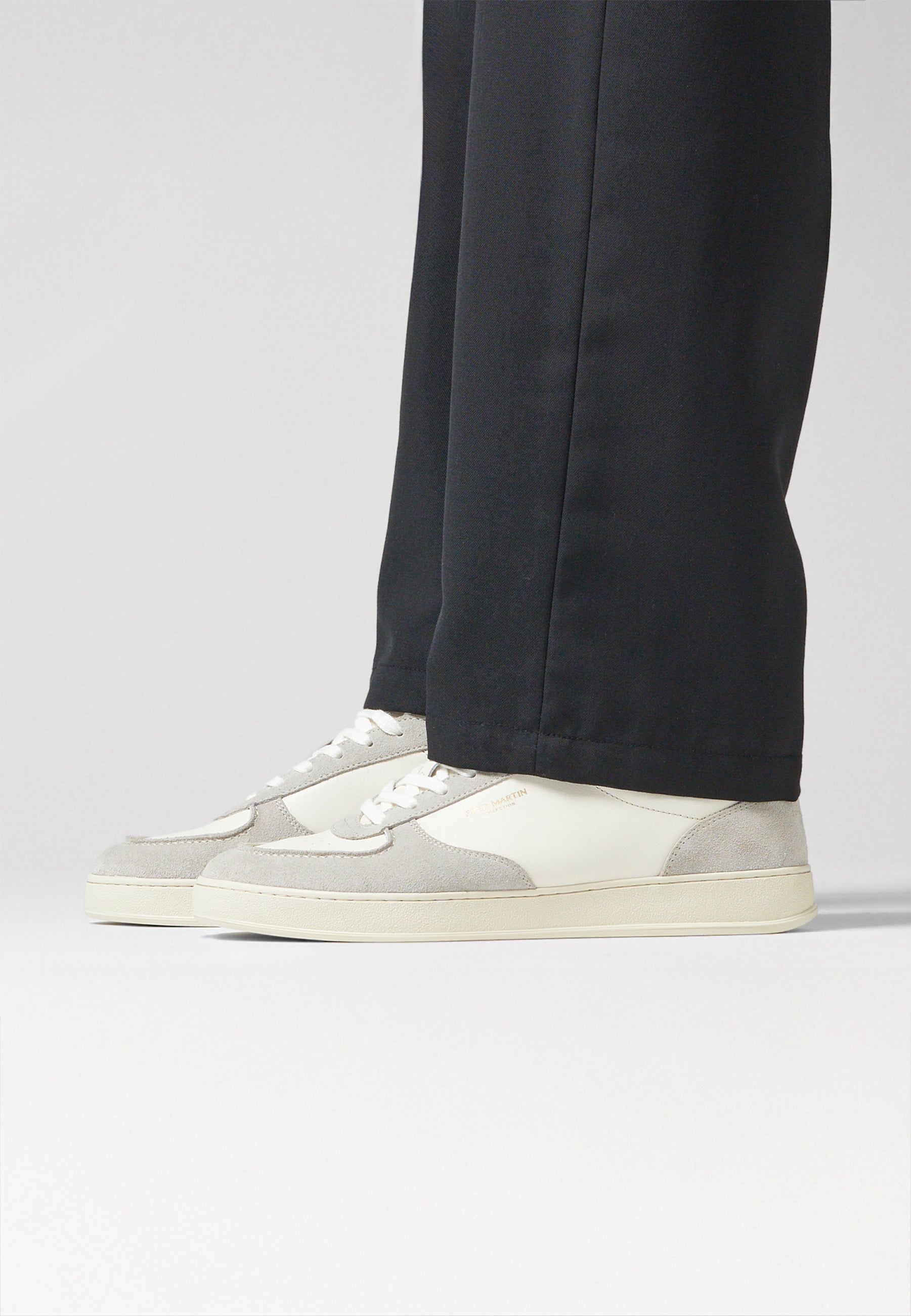 Sneakers - Retro Couture 02 Vapore Leather