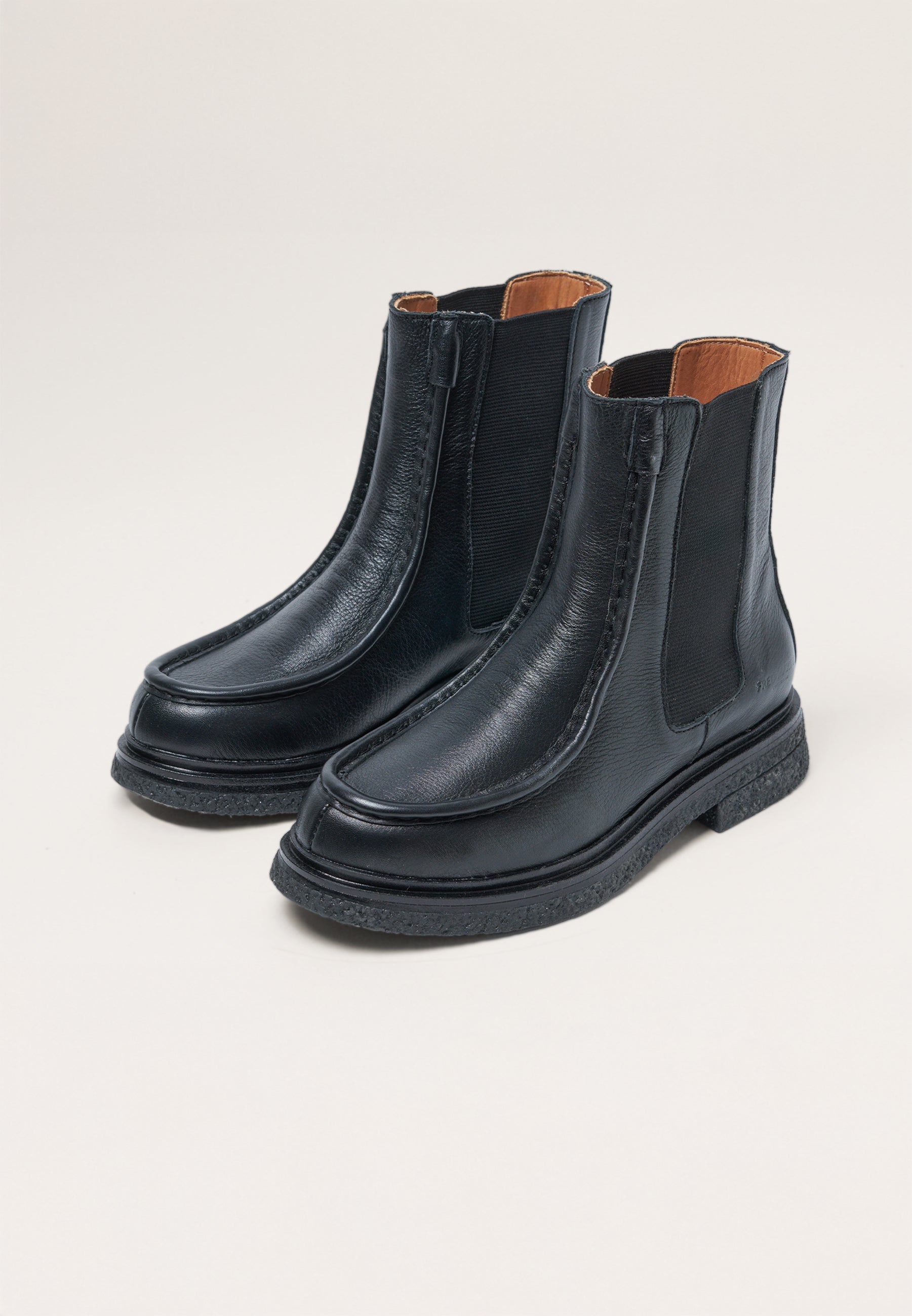 Chelsea Loafers - Black Leather