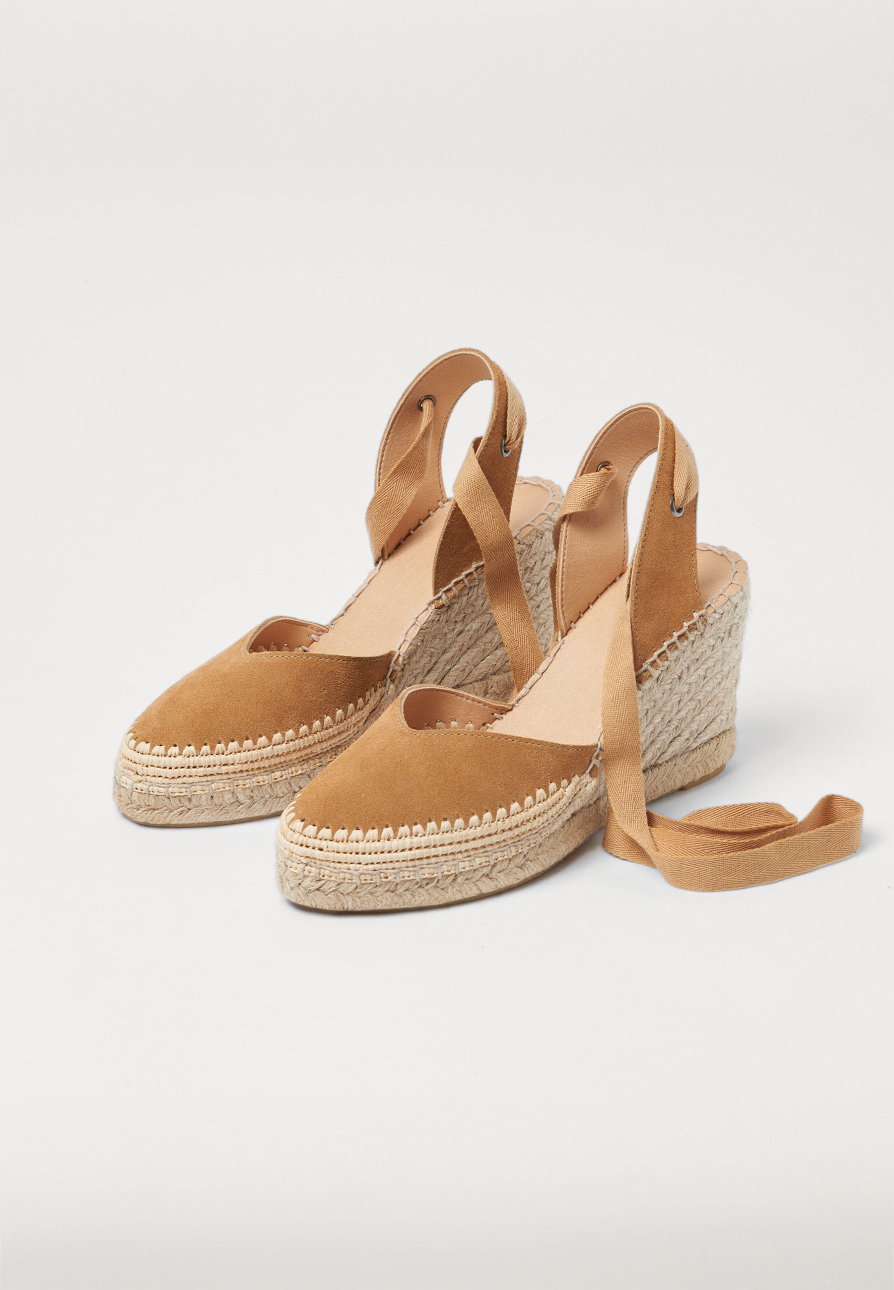 Raffia Wedges - Camel Suede