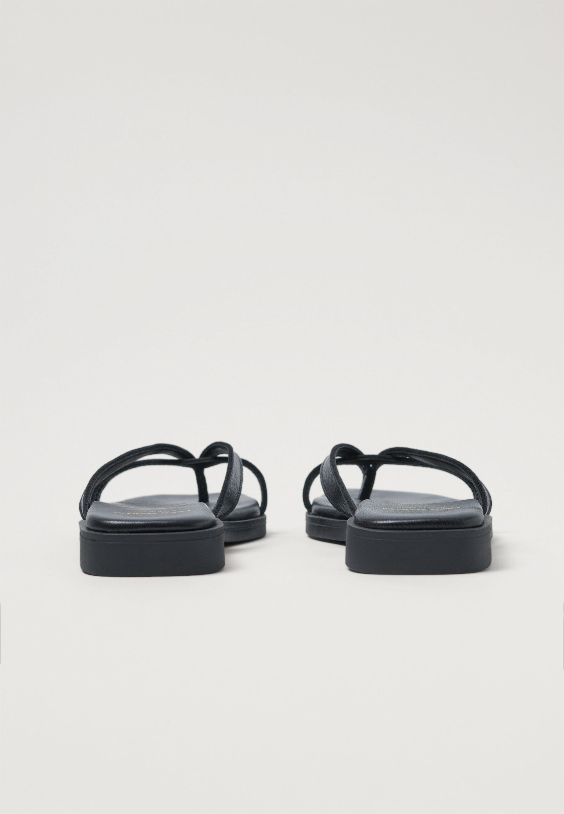 Thong Sandals - Black Leather