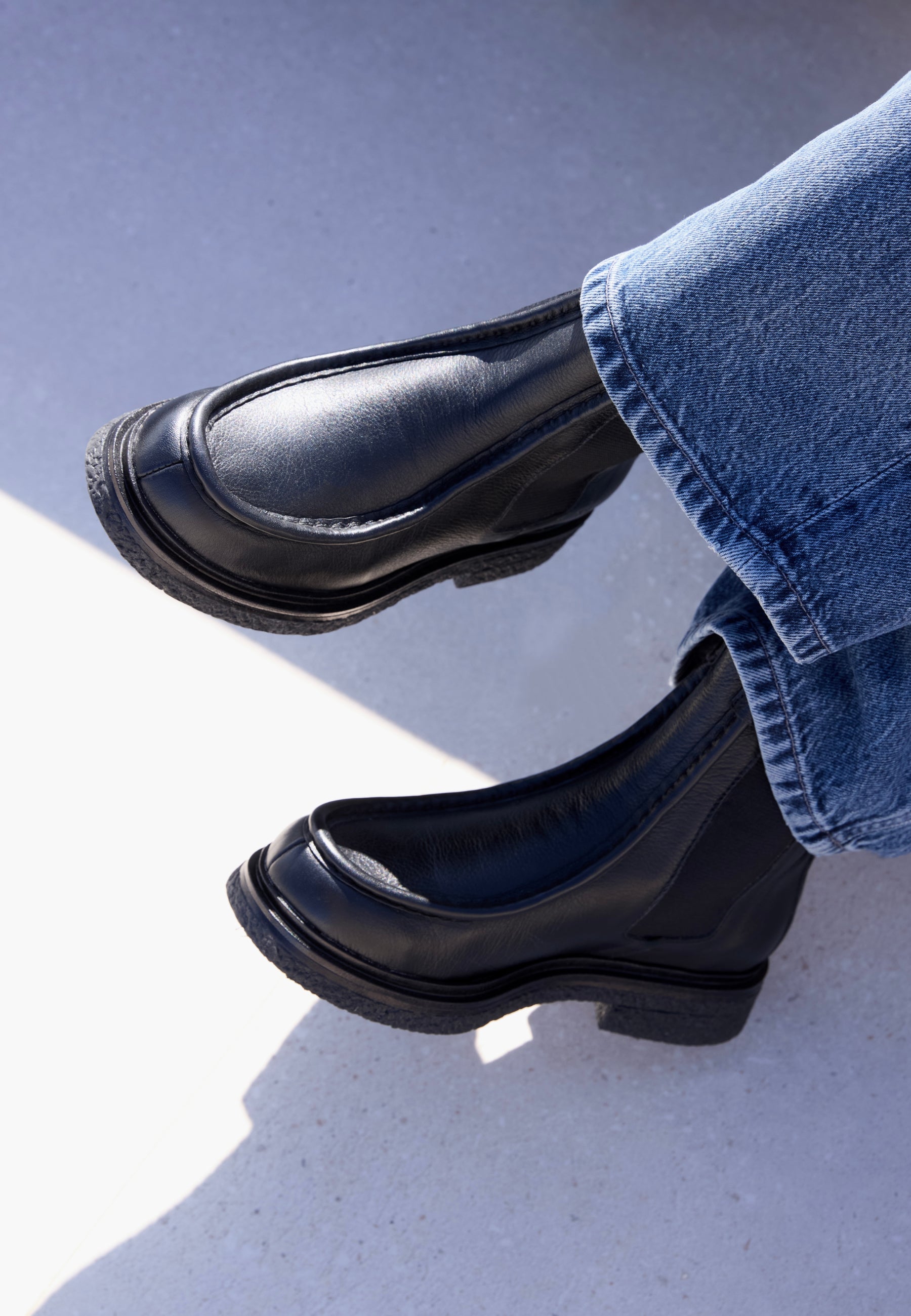 Chelsea Loafers - Black Leather