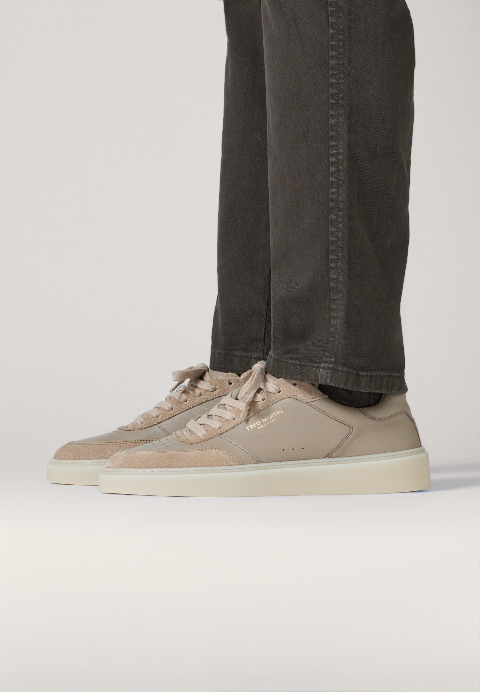 Sneakers - Retro Couture 01 Desert Leather