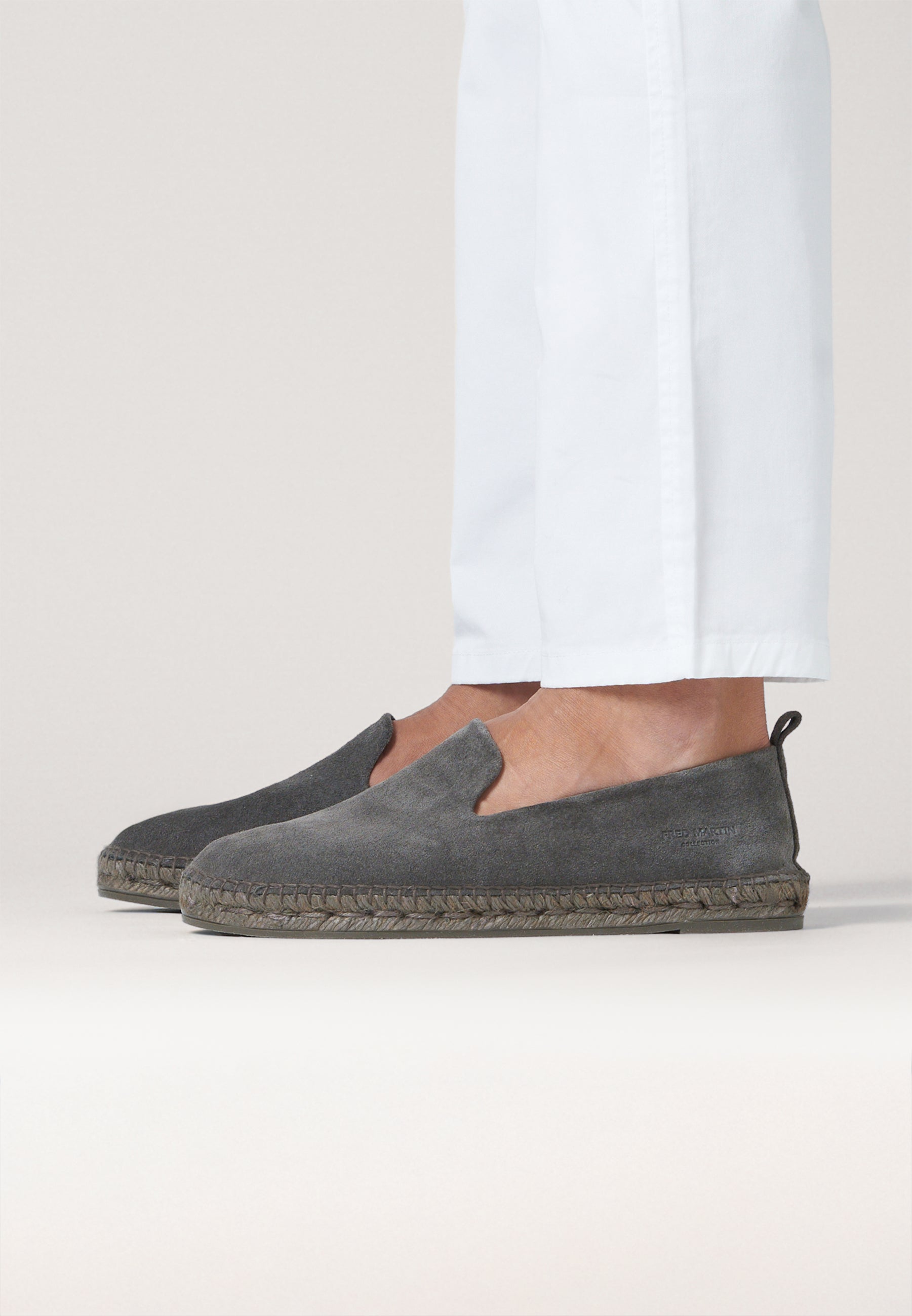Slippers - Fumo Suede