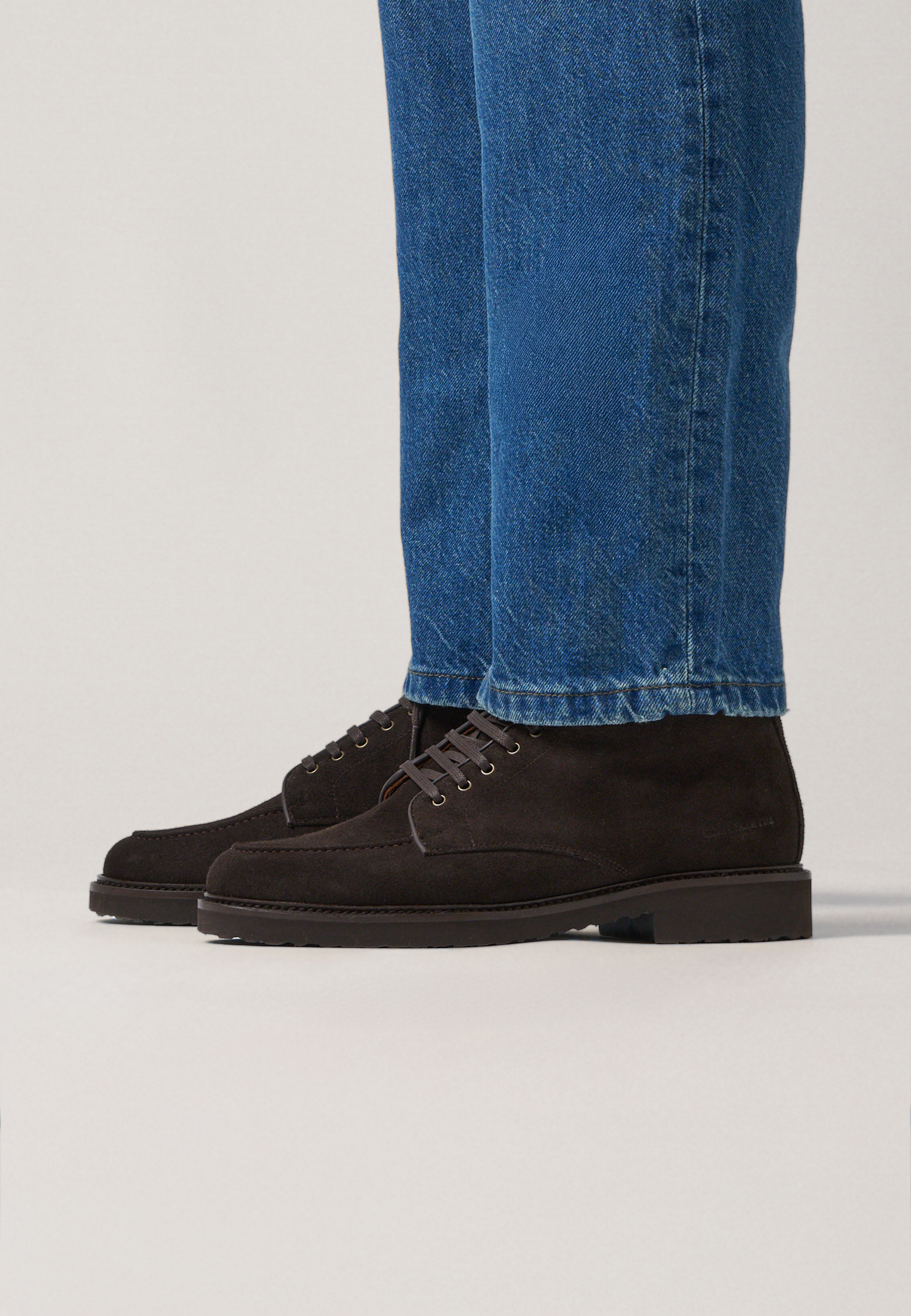 Laced Boots - Testa Brown Suede