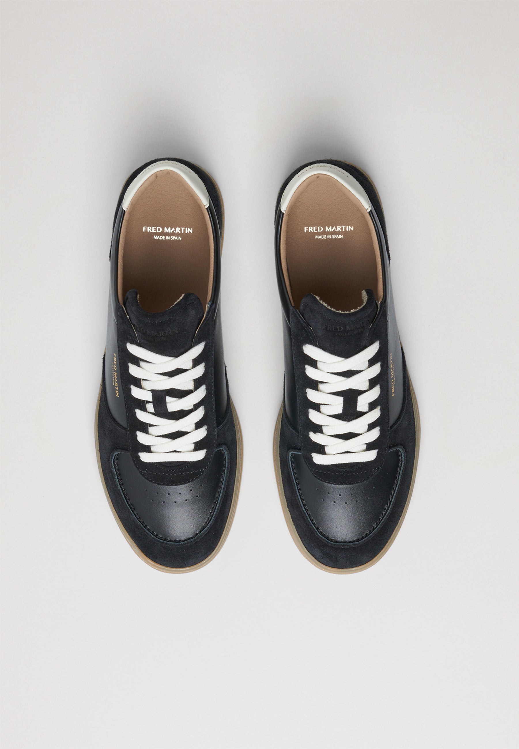 Sneakers - Retro Couture 02 Black Leather