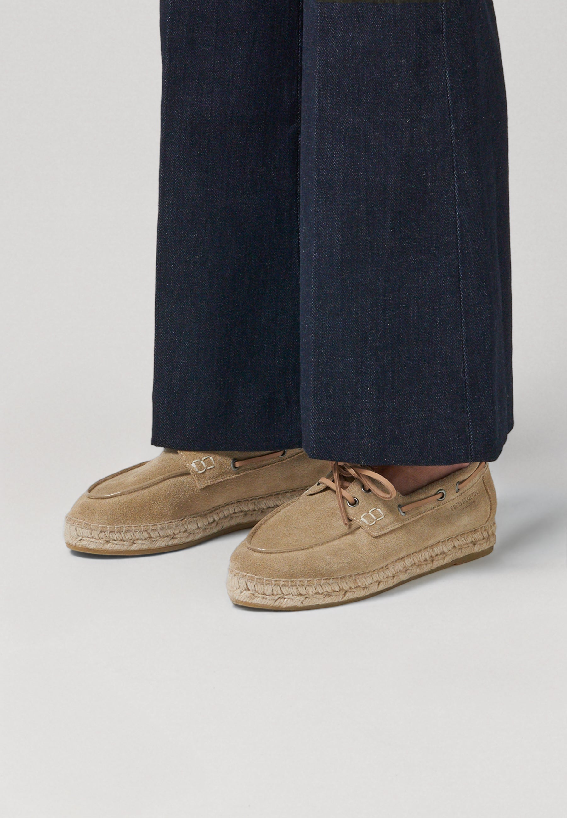 Boat Shoes Women - Sand Suede