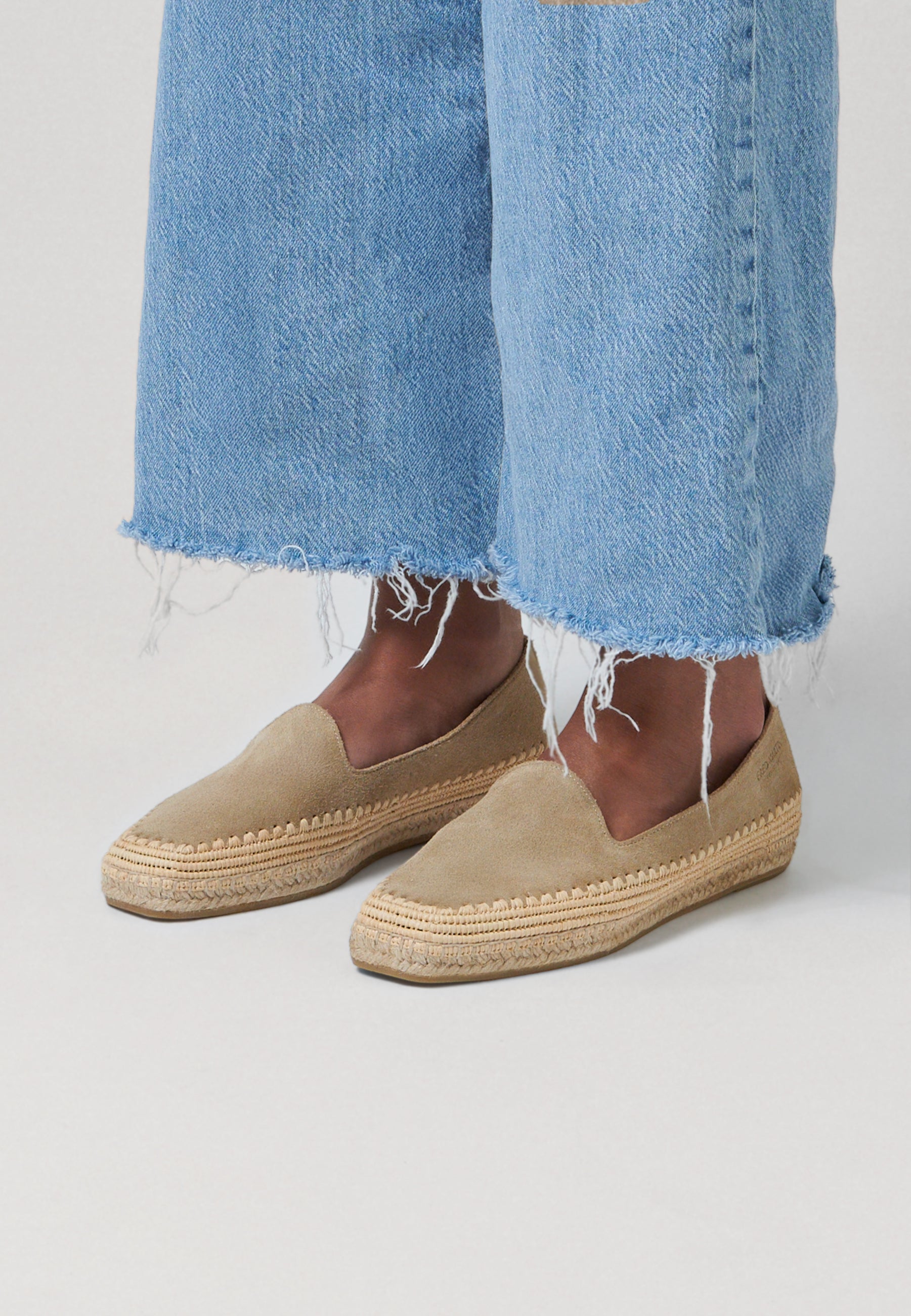 Raffia Slippers - Sahara Suede