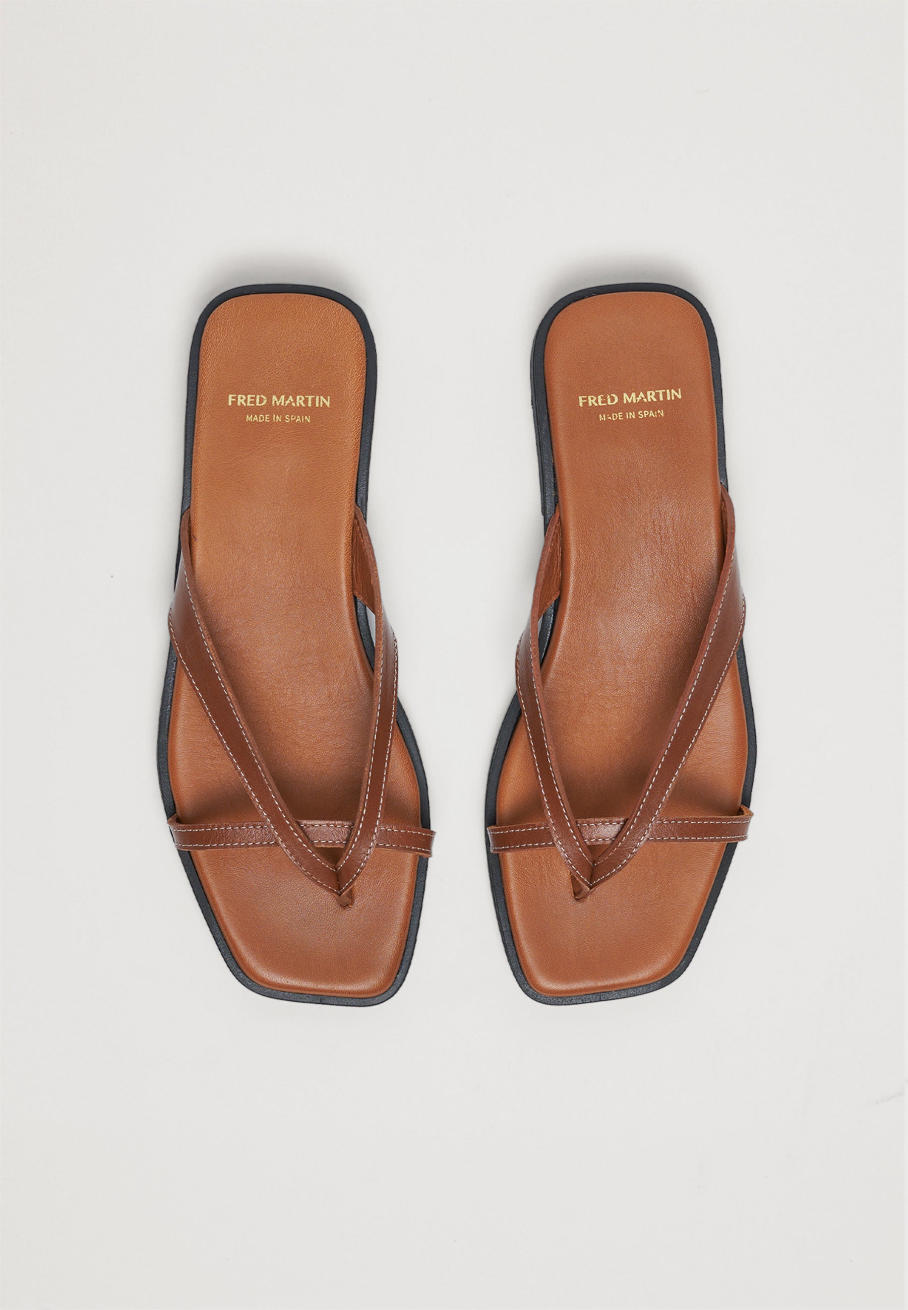 Thong Sandals - Camel Leather
